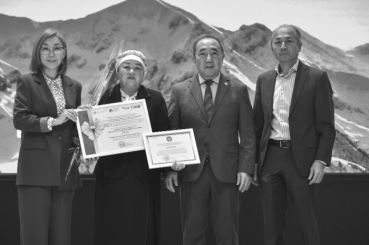 Биринчи орун Кара-Кулжа айыл өкмөтүндө: 