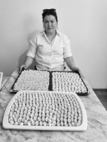Рахат ӨМҮРСУЛТАНОВА: өзүнө инвестиция жасап, башкаларга мүмкүнчүлүк түзүп берген аял инвестор 