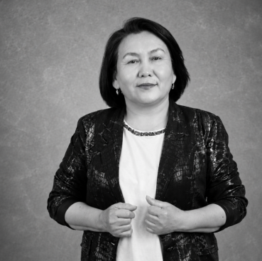 Кундузхан ИСАКОВА: путь от учителя к предпринимательнице, меняющей район